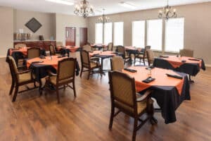 Dining room at the Villages of Jackson Creek